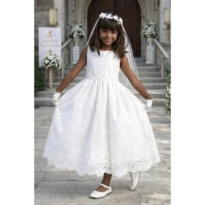 NEW Girls First Holy Communion Dress Size 6 - Corded Emb Lace Tulle Tea-Length